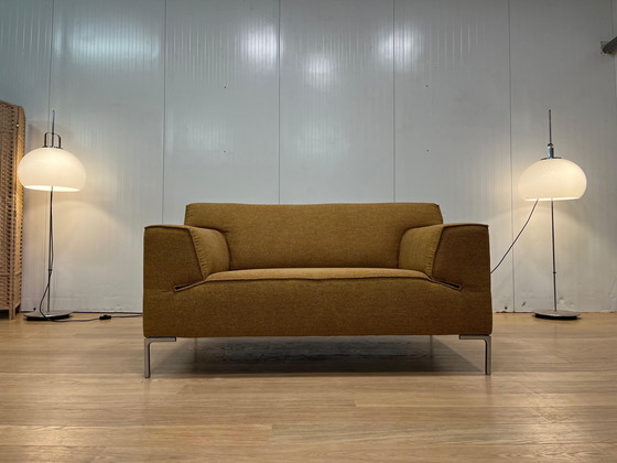 Image 1 of Neu bezogenes Design on Stock Bloq Loveseat