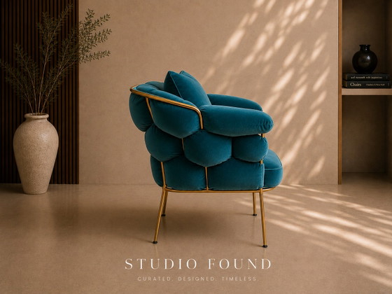 ✦ SET MIT 6 LUXURIÖSEN TÜRKIS-SESSELN | DESIGN | GOLDENES GESTELL – Velvet (photo 11 of 12)