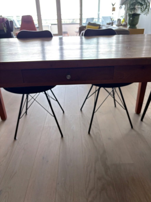 Massief kersenhouten eettafel met 2 lades