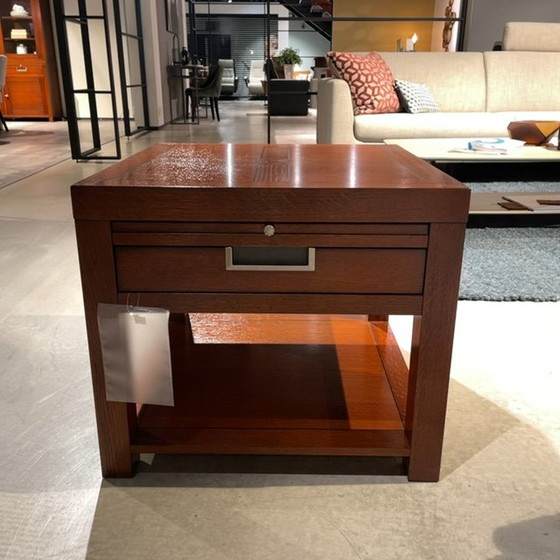 Image 1 of Table d'appoint en chêne lotus