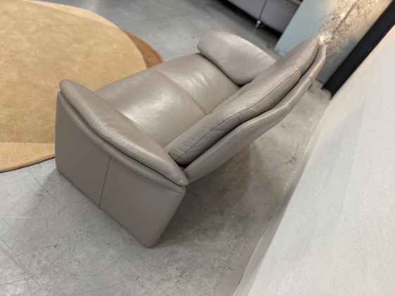 Image 1 of Canapé 2 places Leolux Catalpa en cuir gris