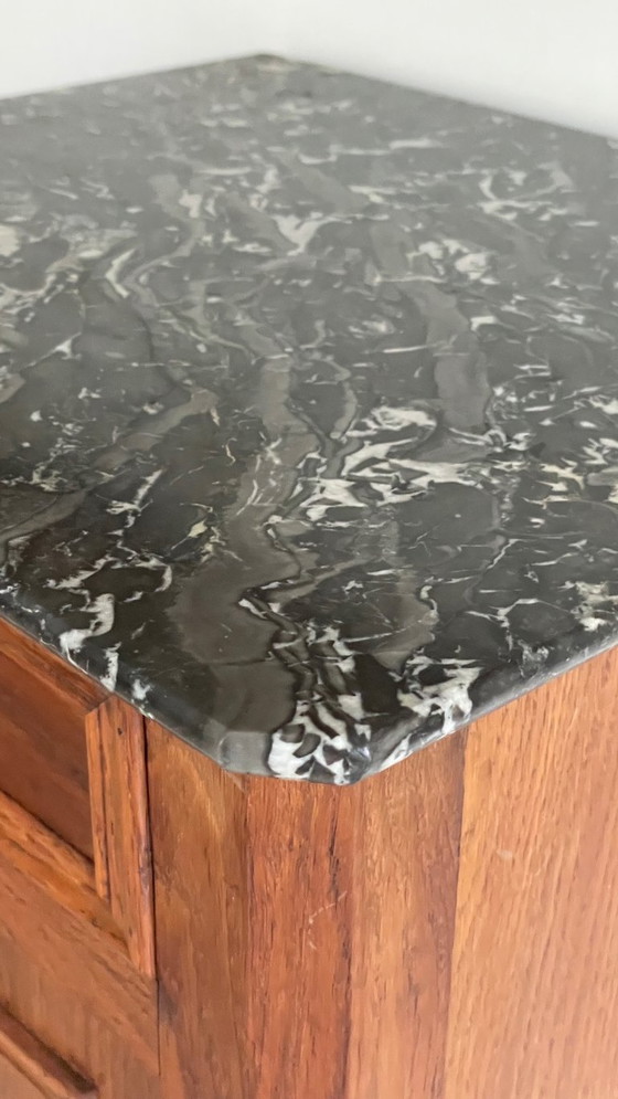 Image 1 of Antiker Nachttisch aus Holz und Marmor