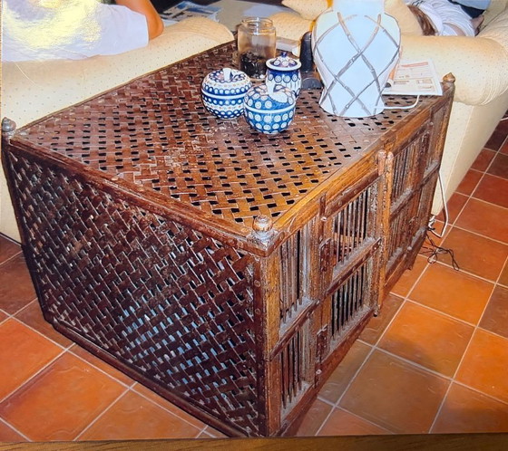 Image 1 of Tavolino antico indonesiano