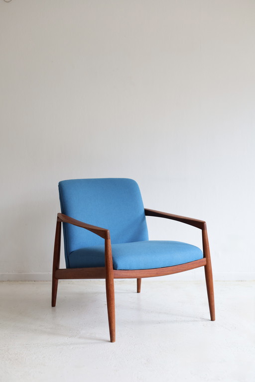 Fauteuil Deens jaren 60, Hergestoffeerd