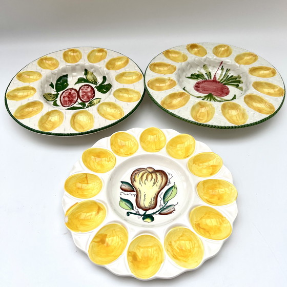 Image 1 of Tres platos de ostras/huevos pintados a mano – Sarreguemines, Francia