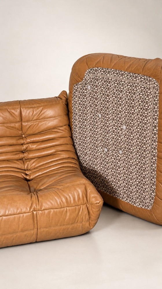 SET of 2 Togo sofas by Michel Ducaroy for Ligne Roset, in camel leather, Modular sofas, Beige (photo 4 of 12)