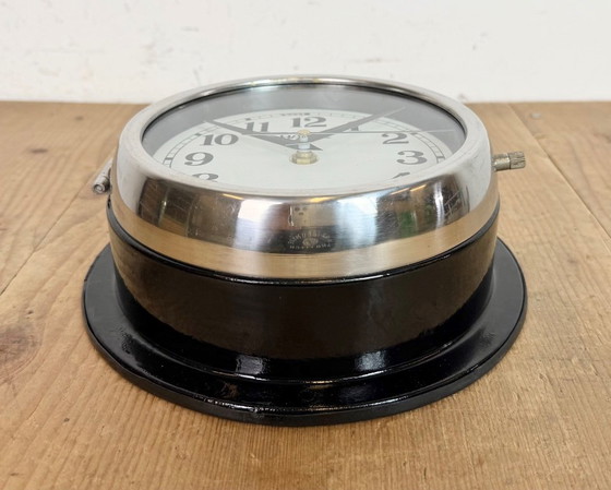 Image 1 of Vintage zwarte Hanil scheepswandklok, jaren 80