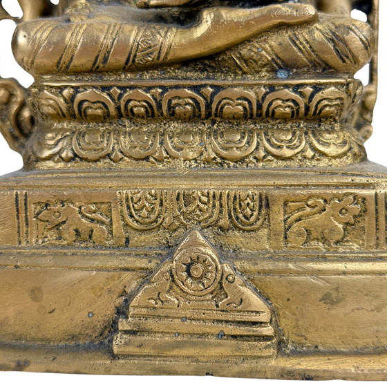 Antica statua indiana di Buddha in rame con Torana – XX secolo – Sculture (photo 4 of 10)