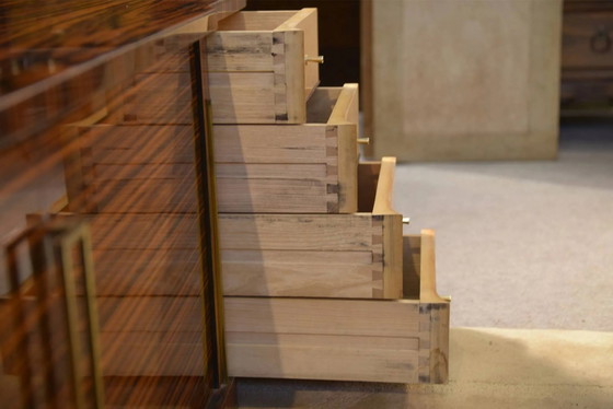 Enfilade minimalista in ebano e sicomoro anni '60 – Credenze, Legno, Vintage (photo 11 of 13)