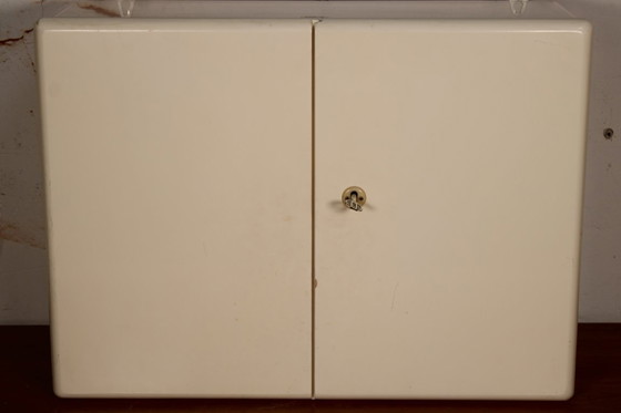 Image 1 of Pauly Fulda wall-mounted cabinet – Vintage Space Age medicine cabinet 1950s–70s, lockable