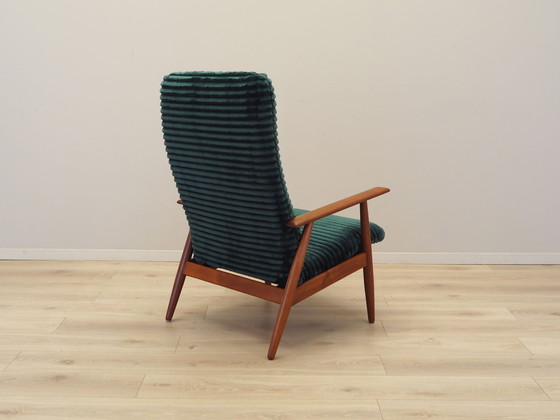 Image 1 of Fauteuil en velours, design danois, années 1970, production : Danemark