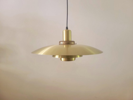 Image 1 of Vintage Deense schalenlamp van Lyskaer Belysning in messing kleur