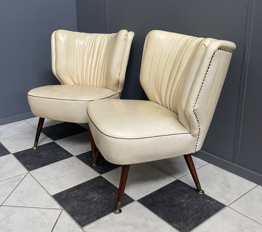 2 sedie da cocktail in skai bianco anni '60