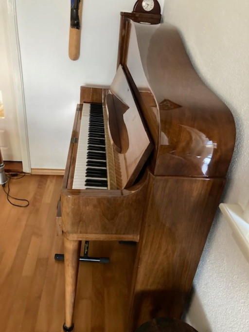 Pianoforte a coda Rippen con meccanismo Renner