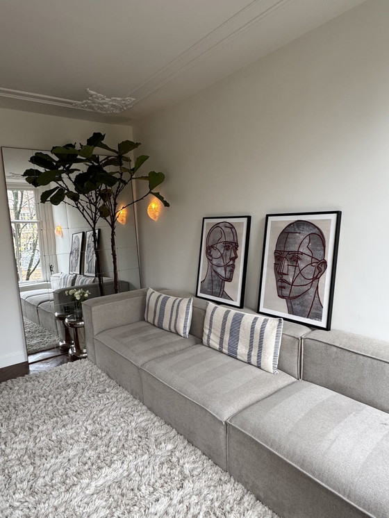 Image 1 of Duo d'œuvres d'art en techniques mixtes « Têtes monumentales » – LOFTLEVI (2003) – Iconique