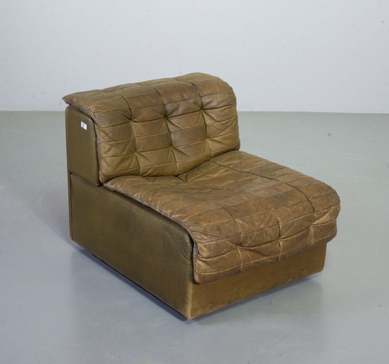 Image 1 of Sofá modular De Sede DS11 de cuero con parches verde oliva, diseño de mediados de siglo, 6 elementos. Suiza, años 70.