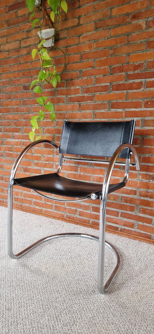 5 bellissime sedie con struttura tubolare