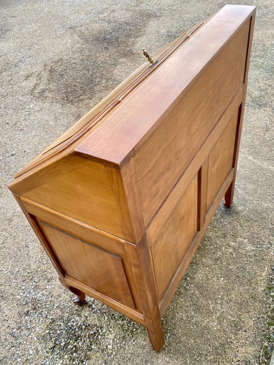 Image 1 of Scrivania/scrivania in stile Luigi XV con parte anteriore inclinata e piano arrotondato