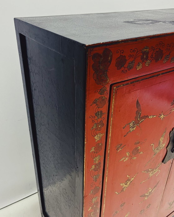 Image 1 of Gabinete rojo chino