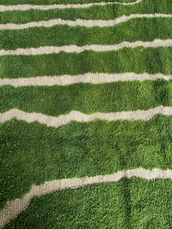 Image 1 of Grüner marokkanischer Mrirt-Teppich – Handgeknüpfter Berberteppich aus Wolle – Moderner minimalistischer Teppich – 200 x 300 cm