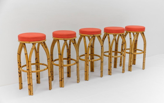 Image 1 of Bamboe bar met 5 bamboe barkrukken, jaren 1950, Italië