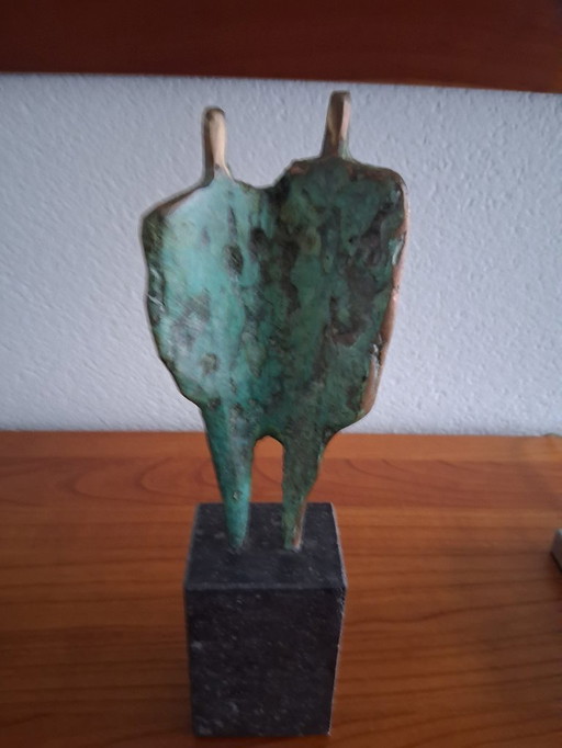 Bronze sculpture "Connectedness" by Dick van Wijk