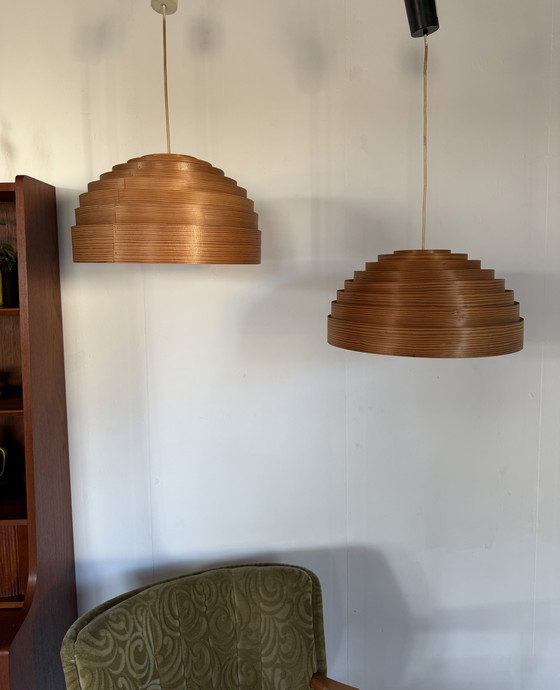 Image 1 of 2x lampade a sospensione vintage a stecche, Hans Agne Jakobsson '60