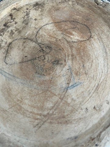 Image 1 of Plant column with pot