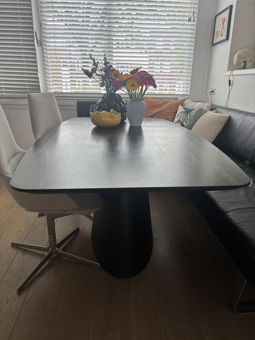 Table du Sud table à manger ovale