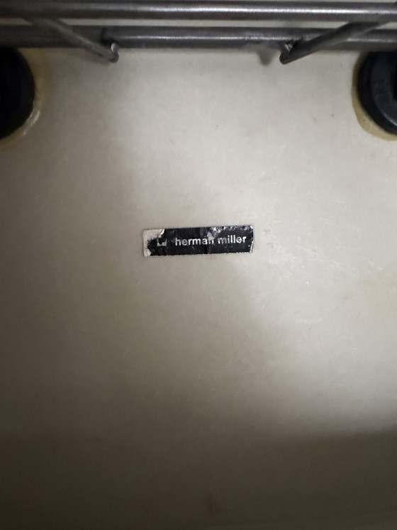 Sedia a dondolo vintage Eames RAR -Herman Miller- noce – Sedie da camera, Vetro (photo 4 of 5)
