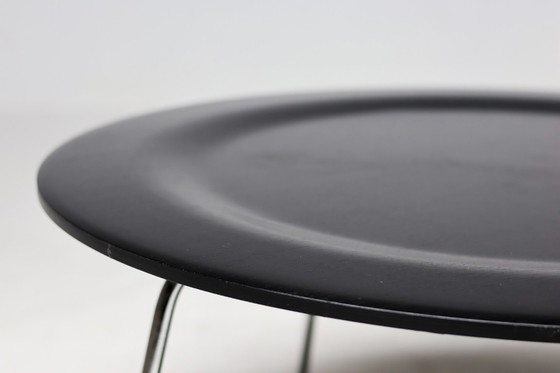 Image 1 of CTM salontafel van Charles & Ray Eames, Vitra in zwart geverfd essenhout.
