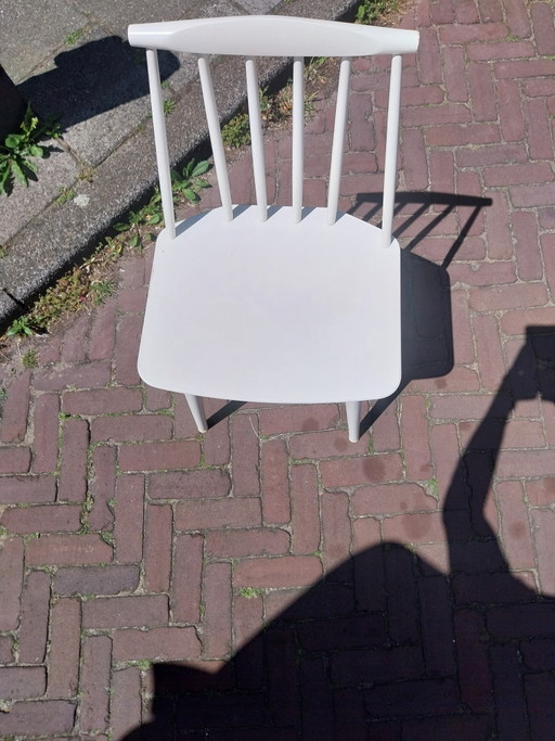 1x Hay J-77 spindle chair white