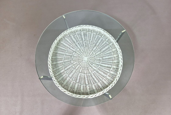 Image 1 of Vintage coffee table | Rattan basket | Glass top