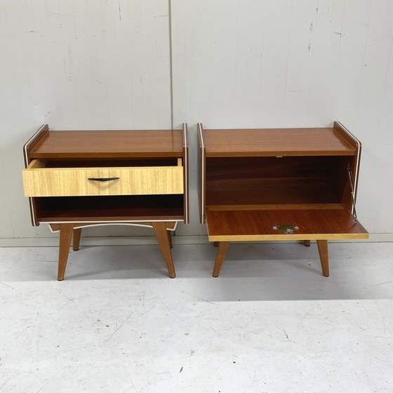 Image 1 of Set di comodini vintage di metà secolo con ripiano a ribalta/aperto, anni '60