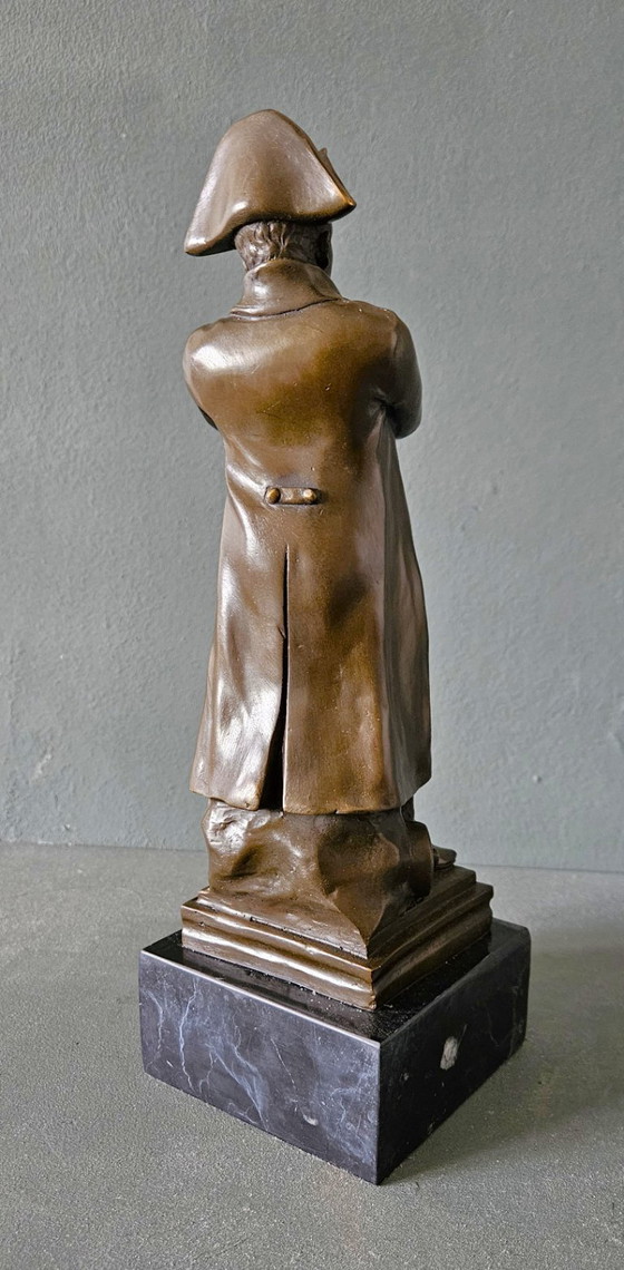 Image 1 of Una statua in bronzo patinato di Napoleone