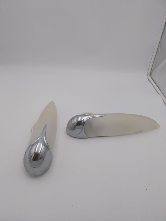 Image 1 of 1 Set aus 2 Idearte Espagna Wandleuchten aus mattiertem Glas im Art-Deco-Stil mit Chromfassung, 1980er Jahre, 35 cm hoch, 8 cm b