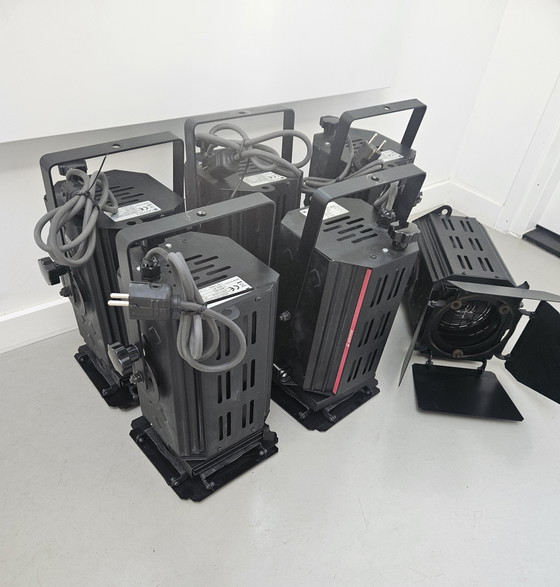 Image 1 of Riflettori teatrali Griven GR 0211 Incl. porte da fienile 6 pezzi.