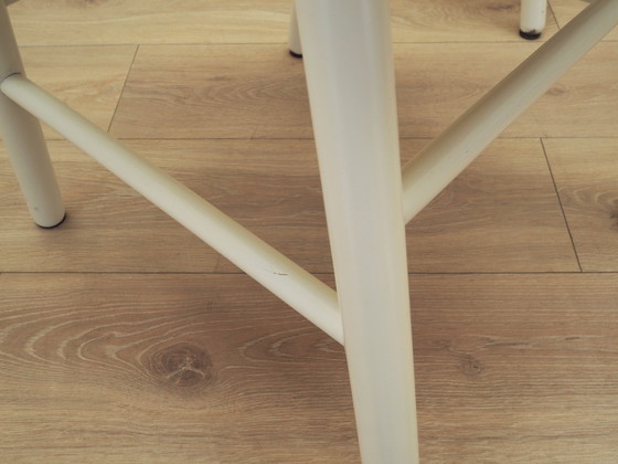 Image 1 of Ensemble de quatre chaises en hêtre, design italien, années 1970, Production : Italie