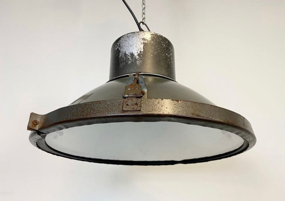 Image 1 of Lampada industriale in alluminio con copertura in vetro, anni '60