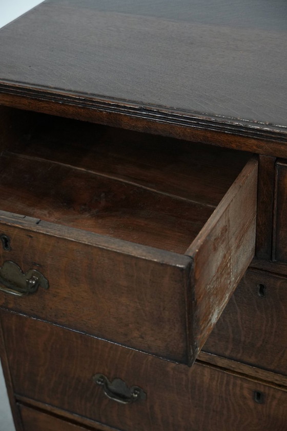 Image 1 of Engelse antieke eikenhouten ladekast/commode uit eind 18e eeuw