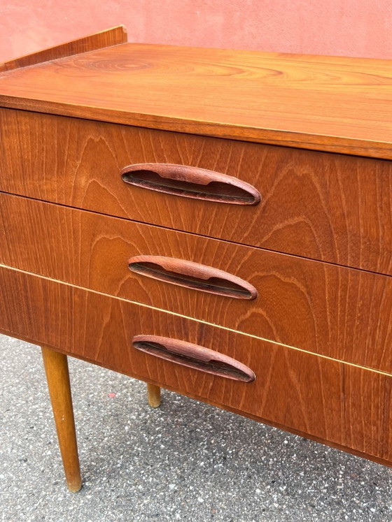 Image 1 of Cassettiera/comodino vintage danese in teak, stile moderno di metà secolo, anni '60.