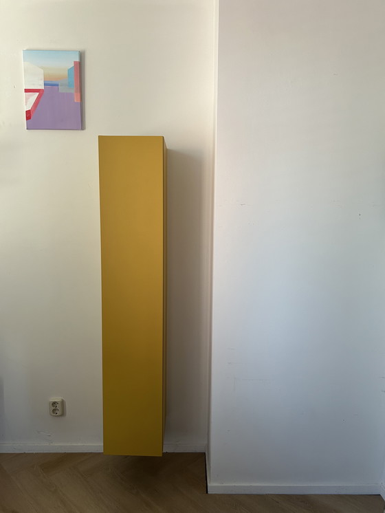 Image 1 of Design kast mosterdgele kleur