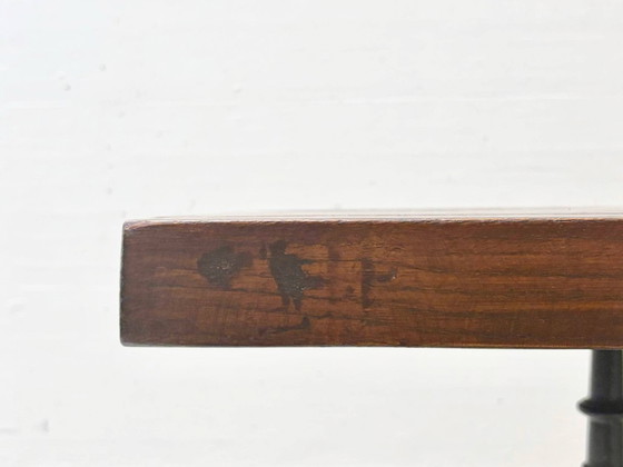 Image 1 of Tavolo in castagno con gambe in ghisa Horgen Glarus, anni '20-'40