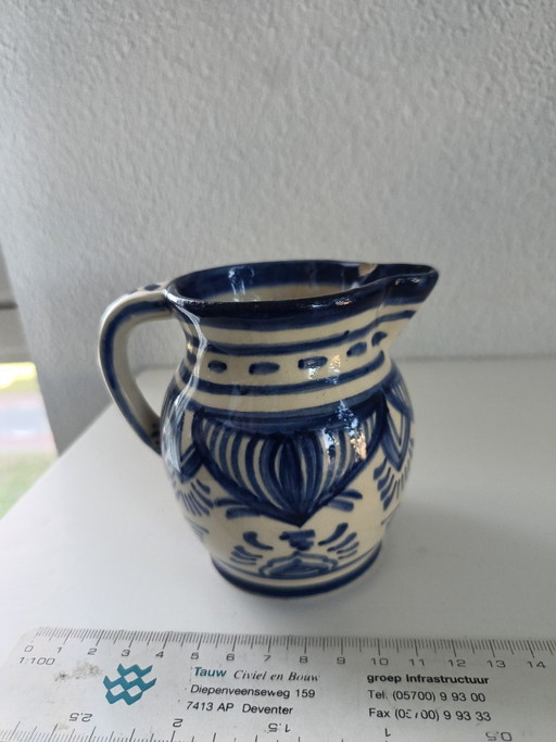 Small earthenware jug Debo Workum (De Boer)