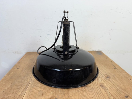 Image 1 of Industriële Franse zwarte emaille hanglamp van MAZDA, jaren 60
