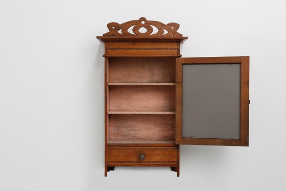 Image 1 of Art Deco Rasier- oder Medizinwandschrank aus Holz mit Spiegel, Belgien 1930er Jahre