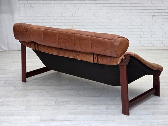 Image 1 of Anni '70, design norvegese di Jan Erik Lindgren, divano a due posti modello "Amazon".
