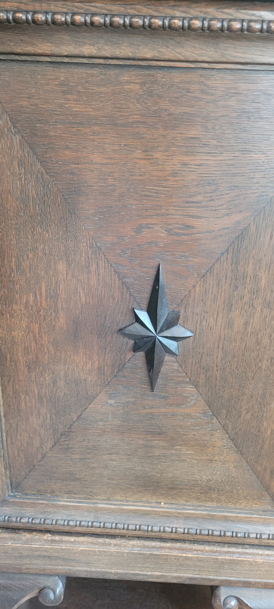 Credenza antica con piano espositivo – inizio XX secolo – Credenze con vetrina, Wood, Brass (photo 13 of 15)