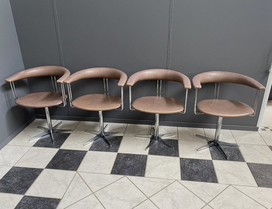 Image 1 of Ensemble de 4 chaises pivotantes style Borje Johansen années 1970