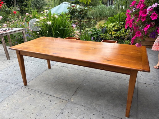 La table de pique-nique à la française
